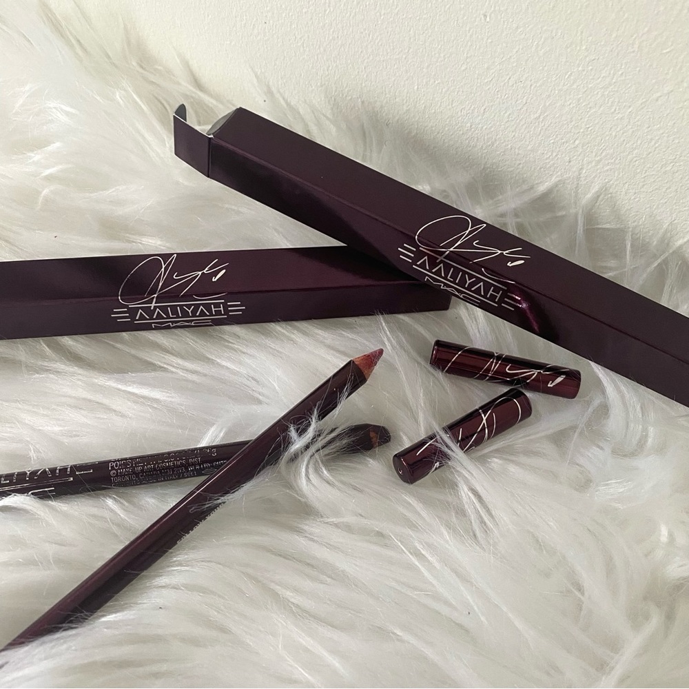 Aaliyah x Mac lipliners